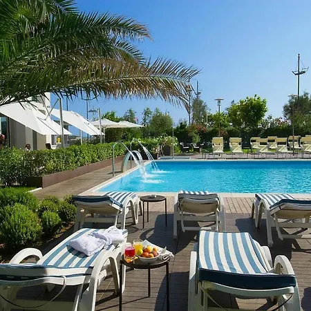 호텔 Sarti 리치오네