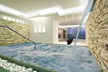 Sarti Отель Риччоне
