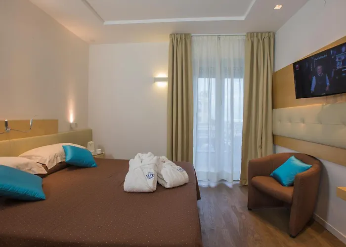 Hotell Sarti 4*