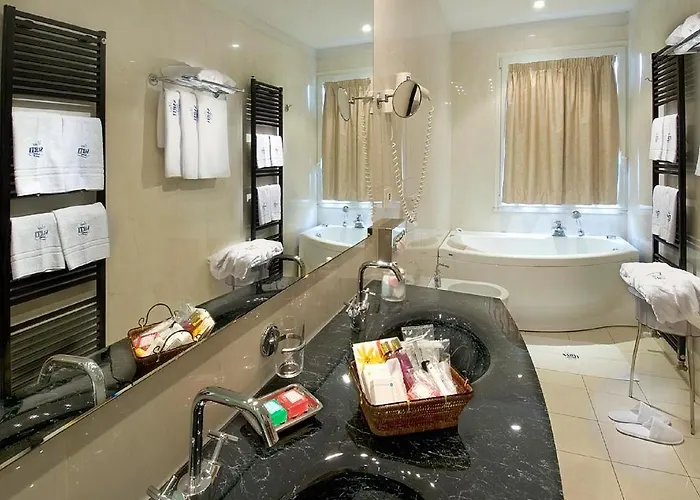 Sarti Hotell 4*